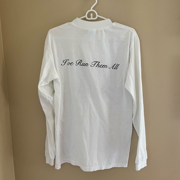 ⚪️GILDAN: Men’s size M, “30th Bloomsday” white long sleeve t-shirt, preowned. - Picture 7 of 8